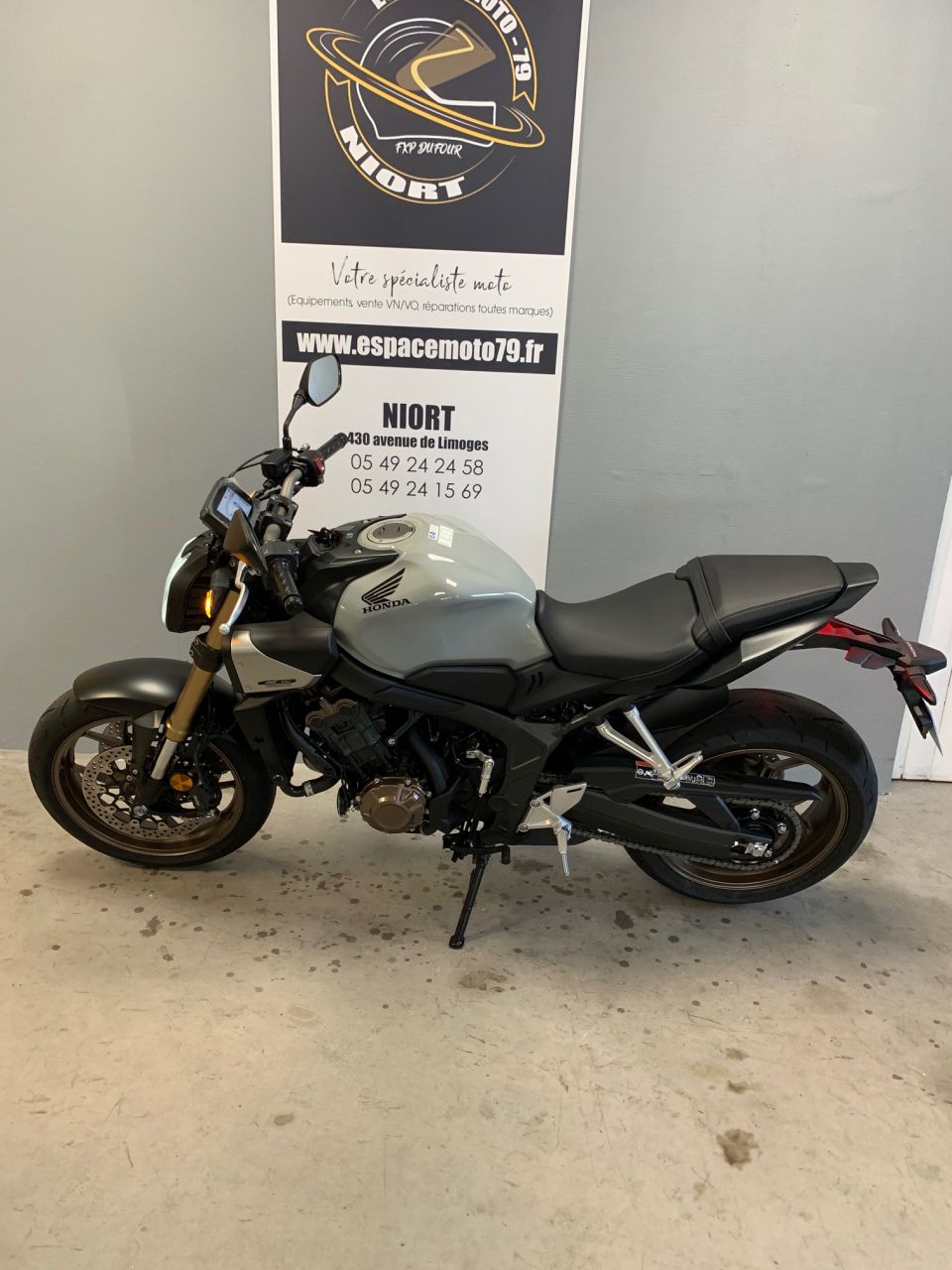 HONDA CB650R Neo Sports Café 4