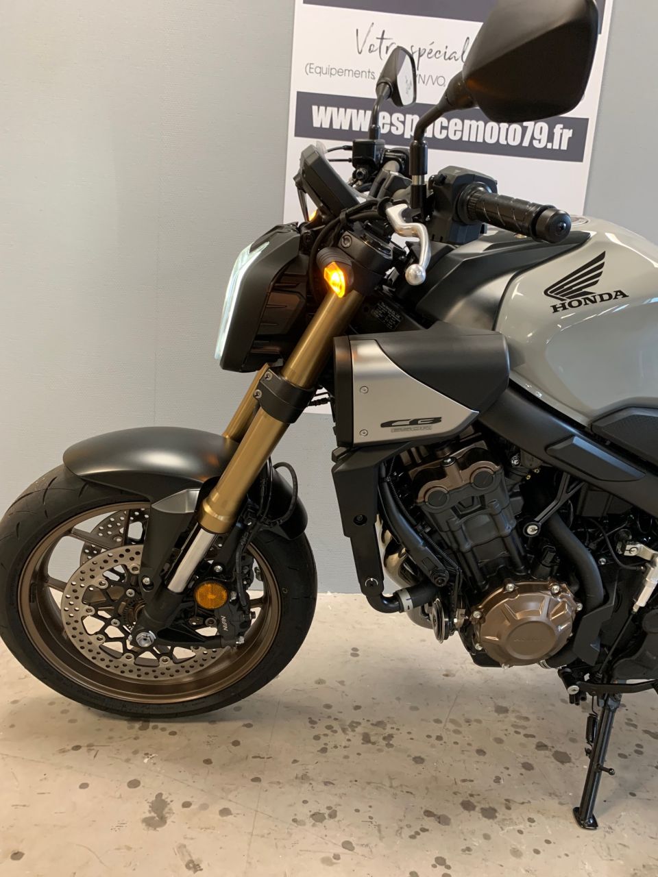 HONDA CB650R Neo Sports Café 4