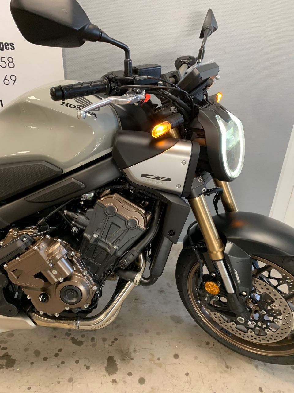 HONDA CB650R Neo Sports Café 4