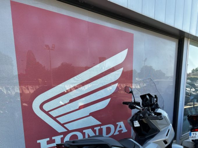 HONDA X-ADV 750 4