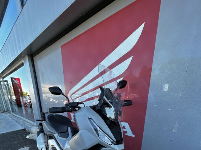 HONDA X-ADV 750 4