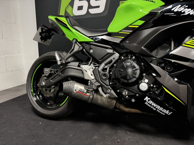 KAWASAKI NINJA 650 4