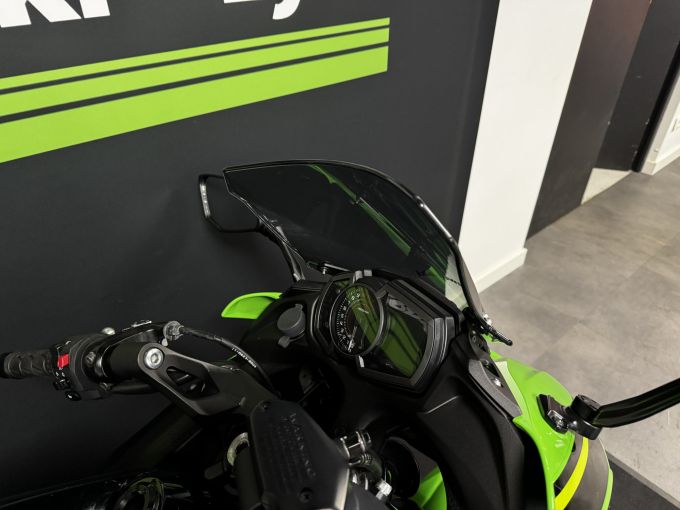 KAWASAKI NINJA 650 4