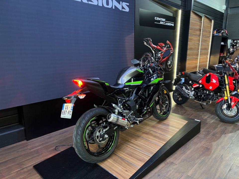 KAWASAKI NINJA 125 4