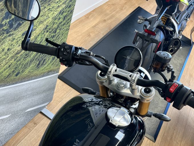 TRIUMPH SPEED TWIN 1200 4