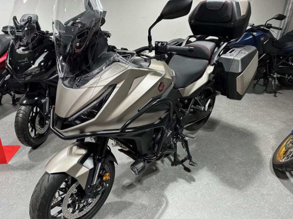 HONDA NT1100 DCT 4