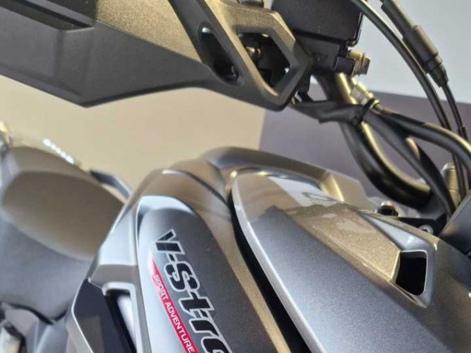 SUZUKI DL V-STROM 1000 4