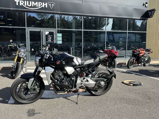 HONDA CB 1000 R 4