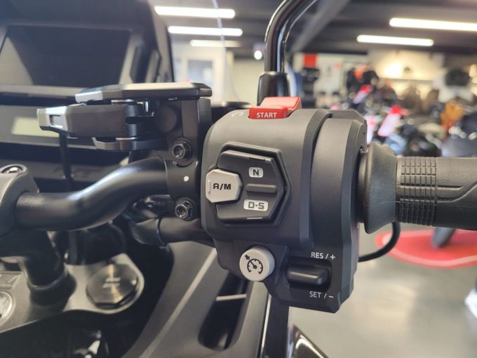 HONDA NT 1100 DCT 4