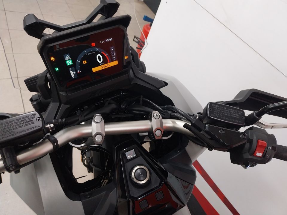 HONDA X ADV 4