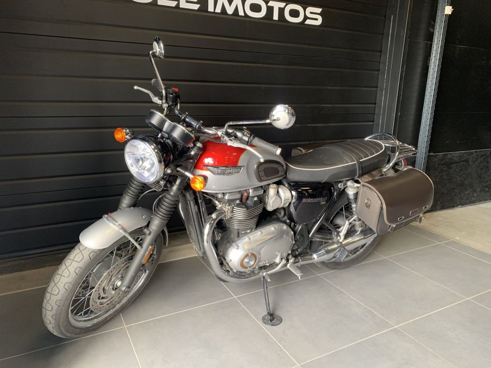 TRIUMPH BONNEVILLE T120 4