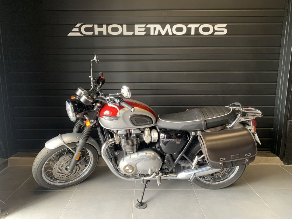 TRIUMPH BONNEVILLE T120 4