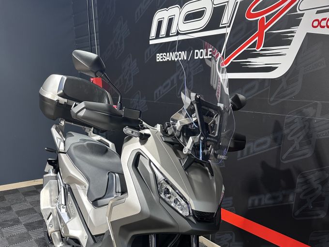 HONDA X-ADV 4
