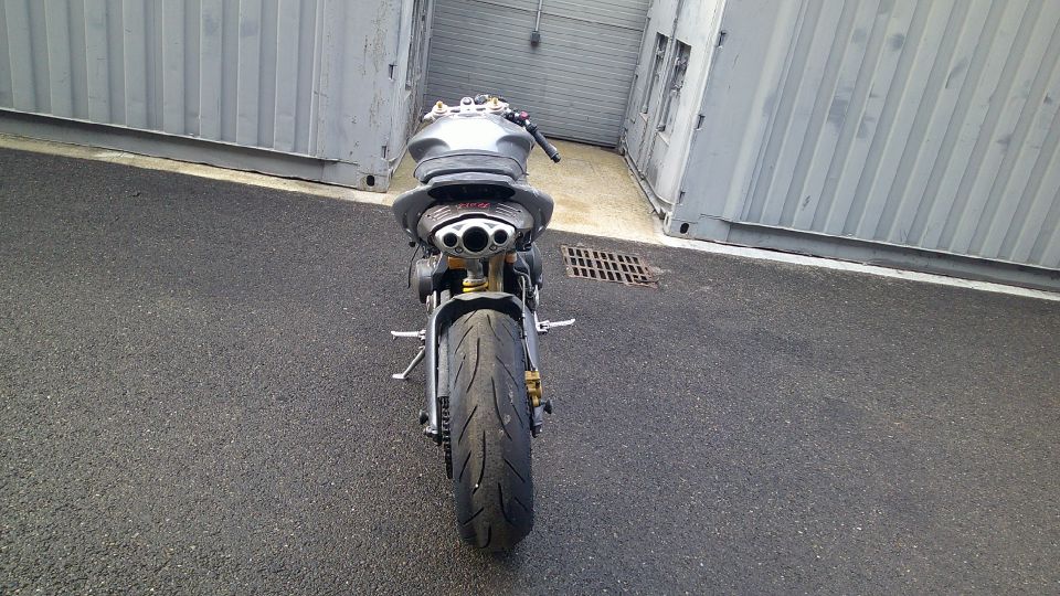 TRIUMPH DAYTONA 675 4