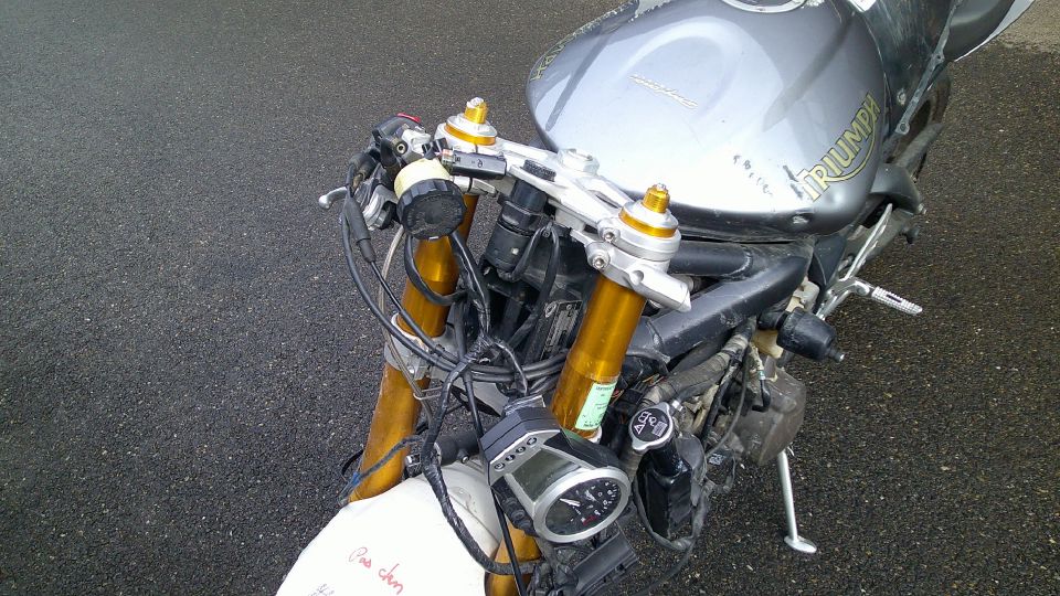 TRIUMPH DAYTONA 675 4