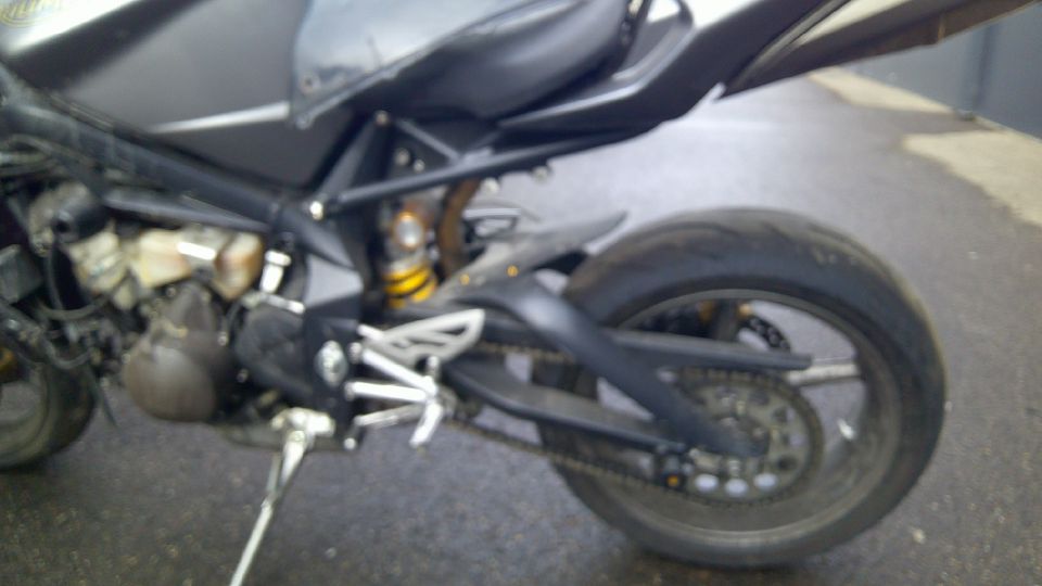 TRIUMPH DAYTONA 675 4