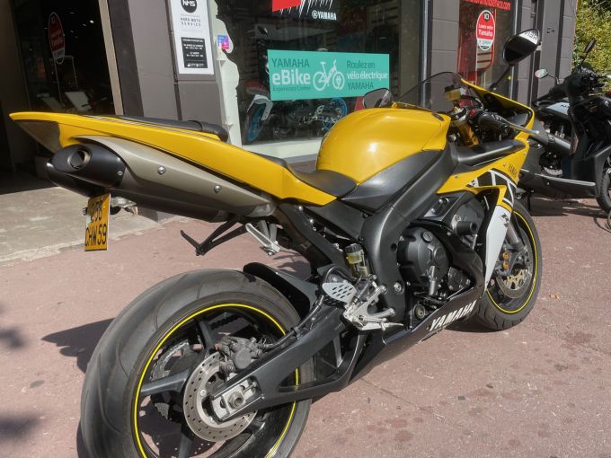 YAMAHA  R3 World GP 60th Anniversary 4