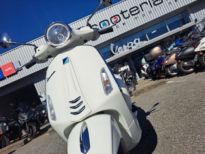 VESPA PRIMAVERA 50 4