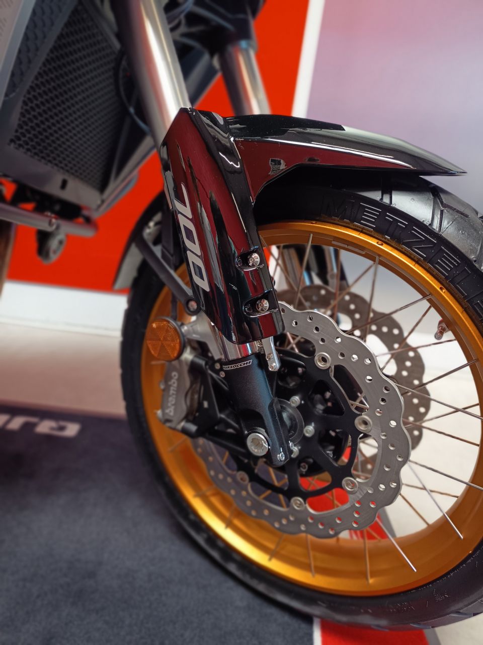 QJ MOTOR SRT 700 X TOURING 4