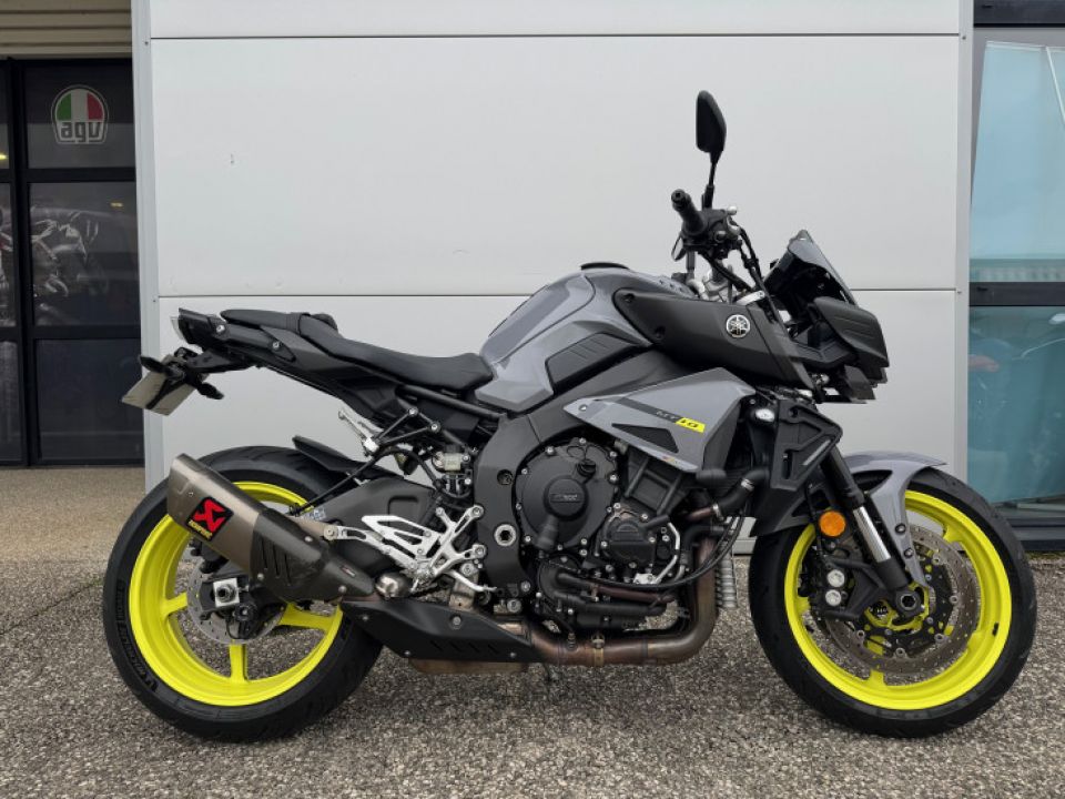 YAMAHA MT-10 4