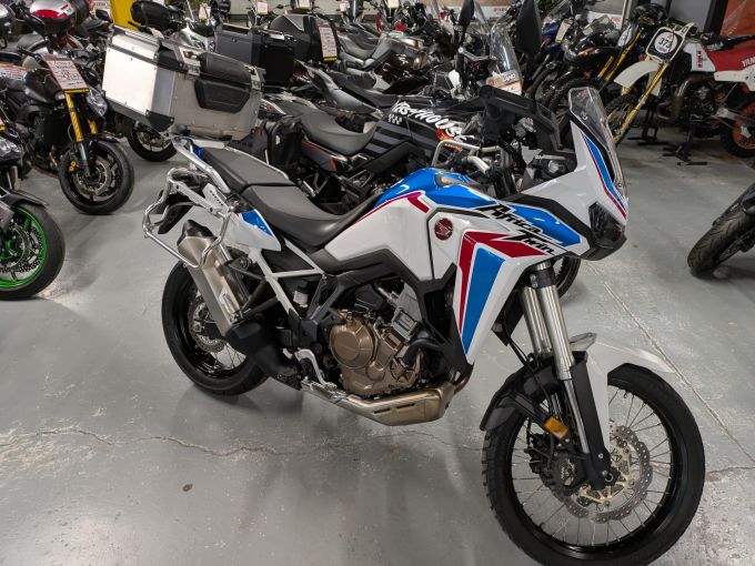 HONDA Africa Twin CRF1100L 4