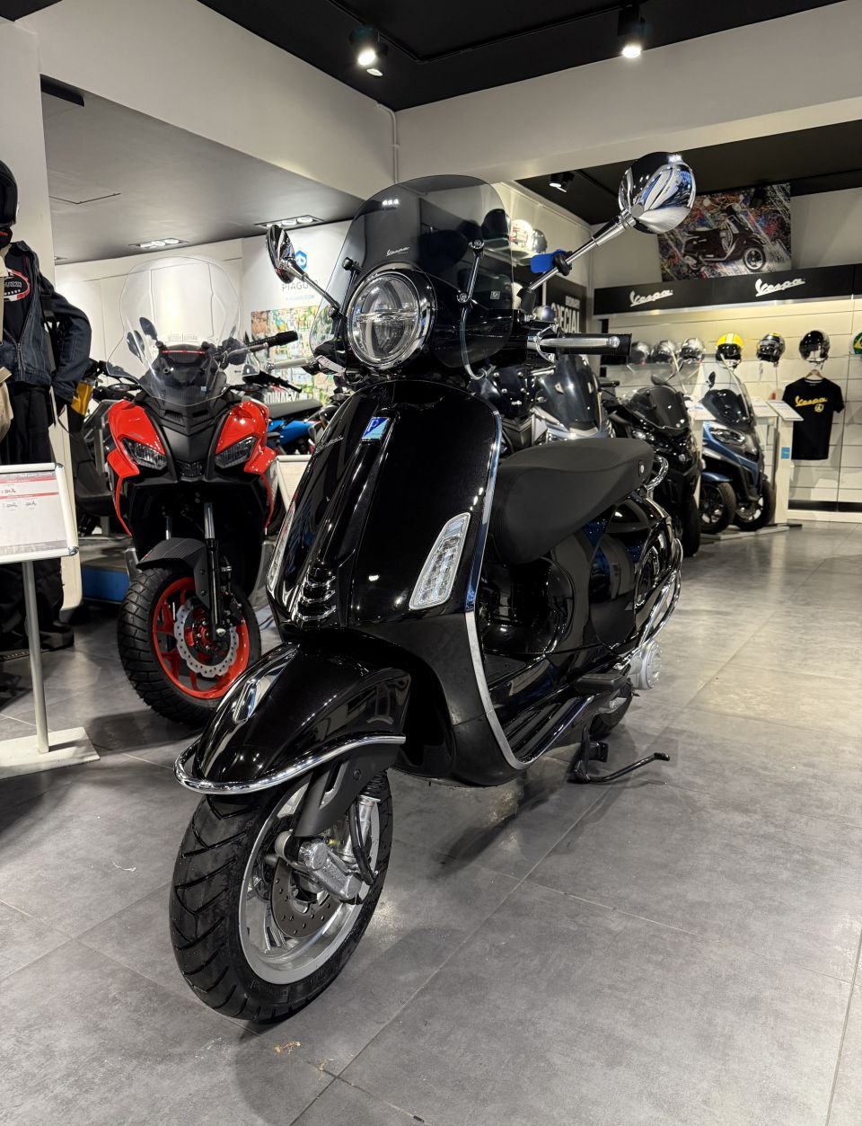 VESPA PRIMAVERA 50 4