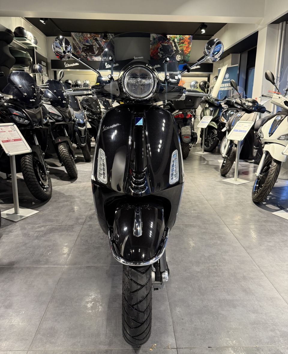 VESPA PRIMAVERA 50 4