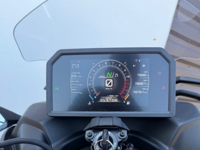 YAMAHA NIKEN 850 GT 4