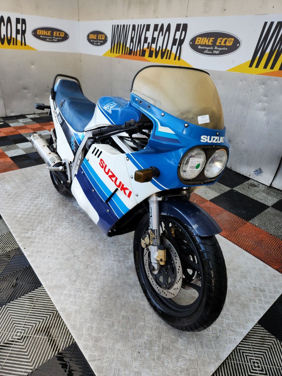 SUZUKI GSX-R 750 4