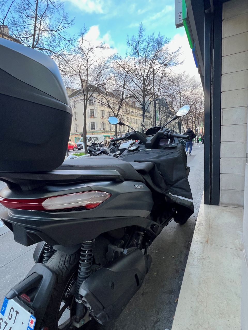 PIAGGIO MP3 530 HPE EXCLUSIVE 4