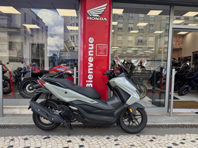 HONDA FORZA 125 ABS 4