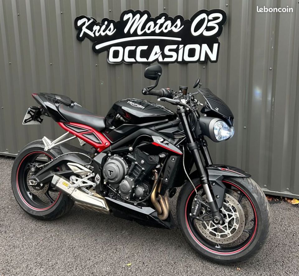 TRIUMPH STREET TRIPLE 675 R 4
