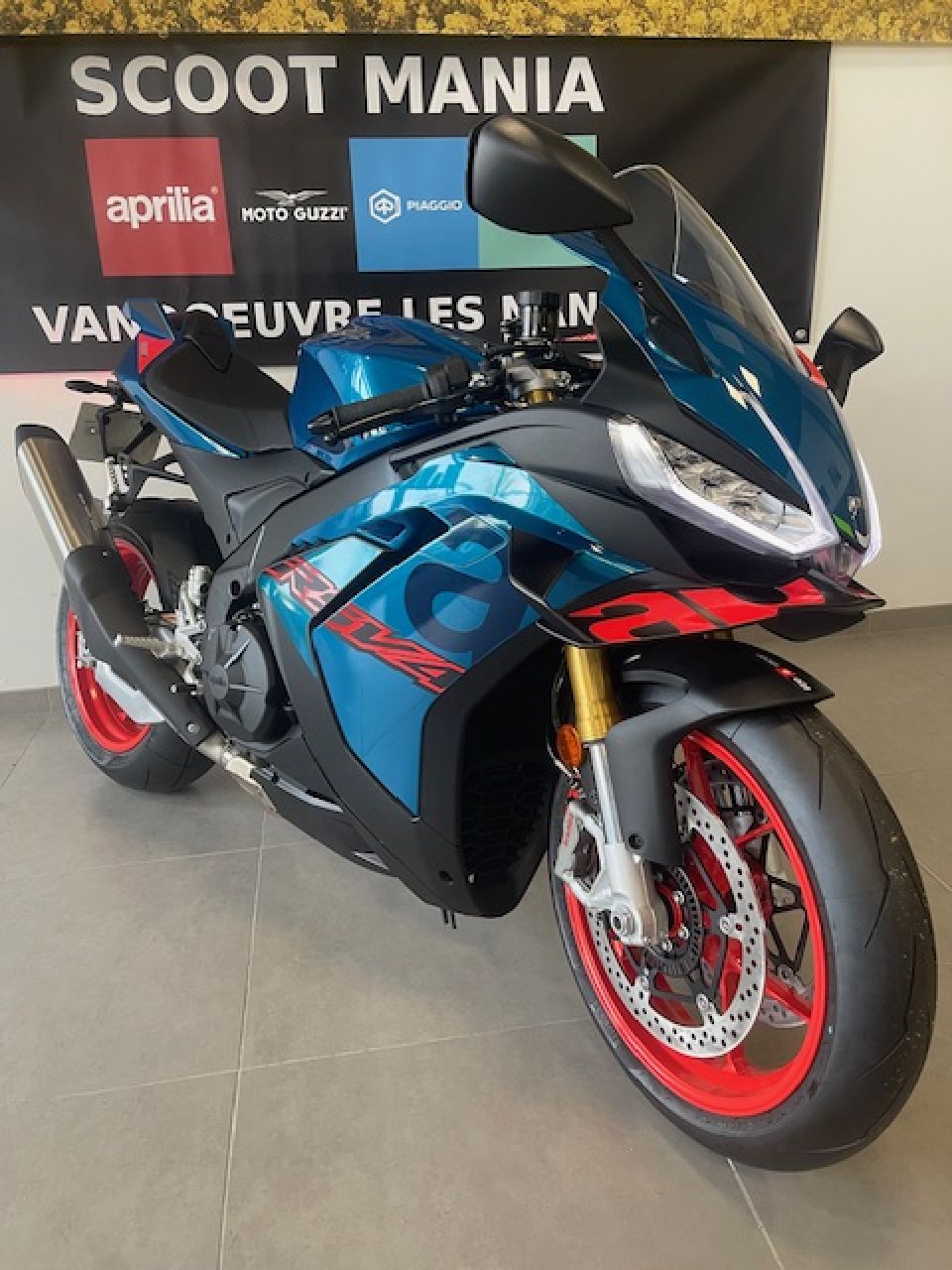 APRILIA RSV4 1100 4