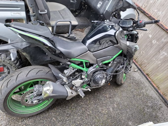 KAWASAKI Z 900 4