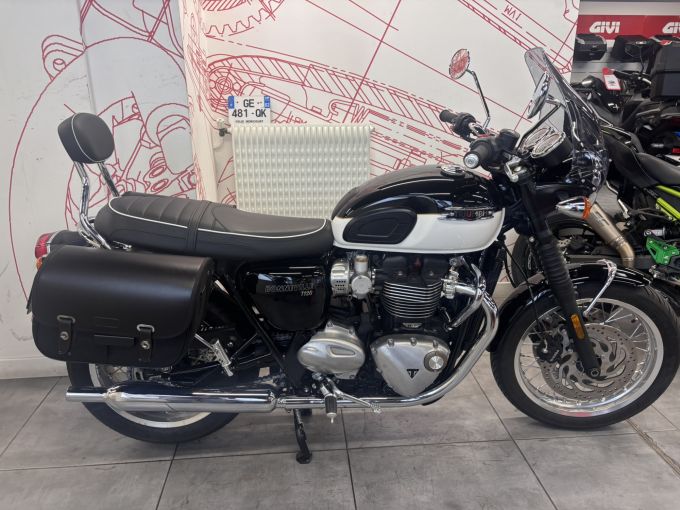 TRIUMPH BONNEVILLE T120 4