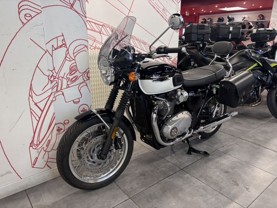 TRIUMPH BONNEVILLE T120 4