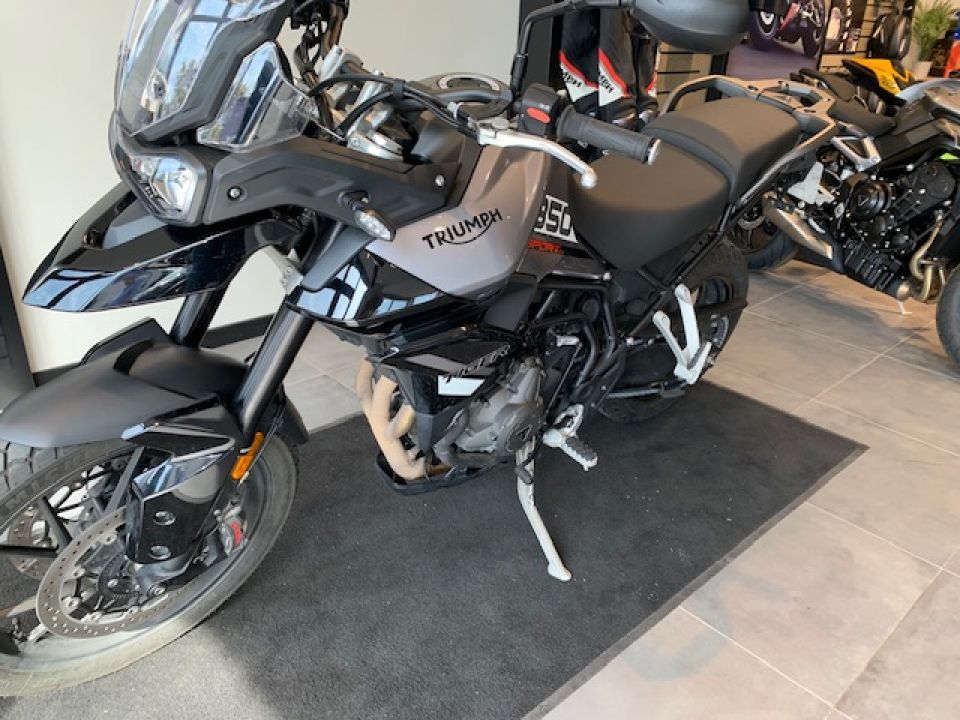 TRIUMPH TIGER 850 SPORT 4