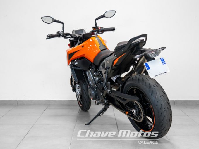 KTM 790 DUKE 4
