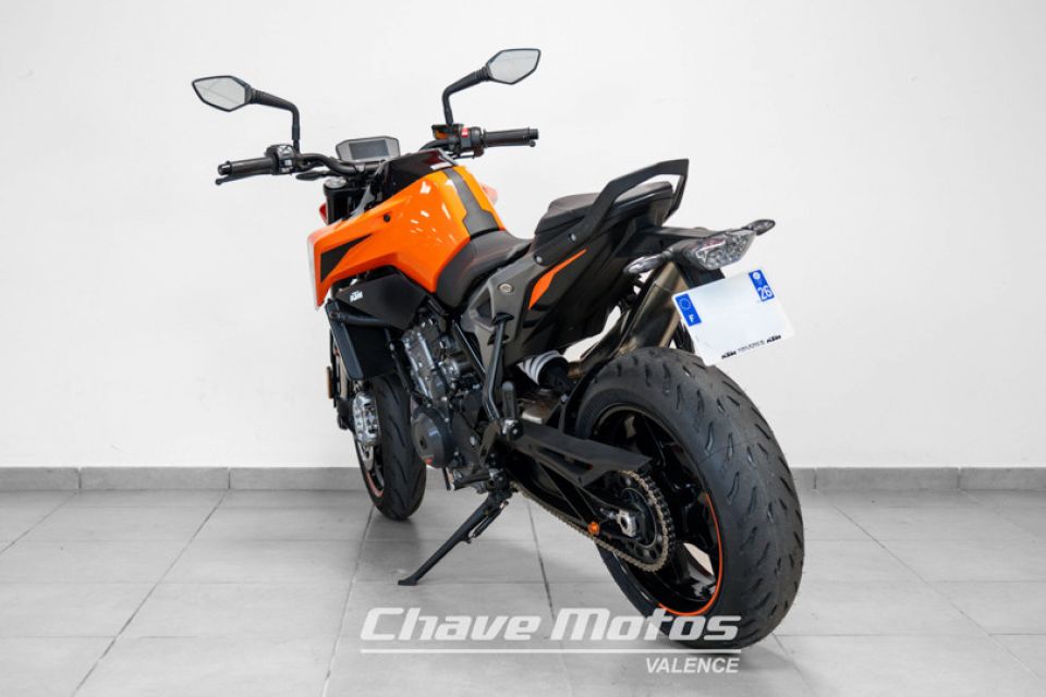 KTM 790 DUKE 4