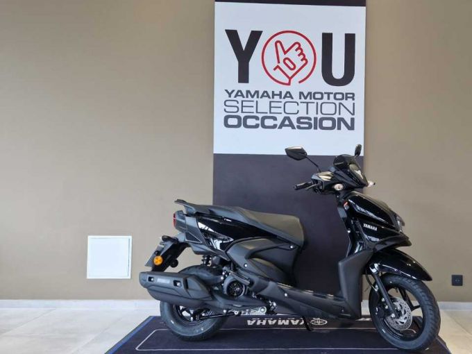 YAMAHA RayZR 125 4