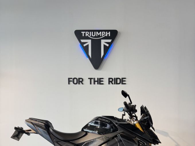 SUZUKI GSX-S 1000 ABS 4