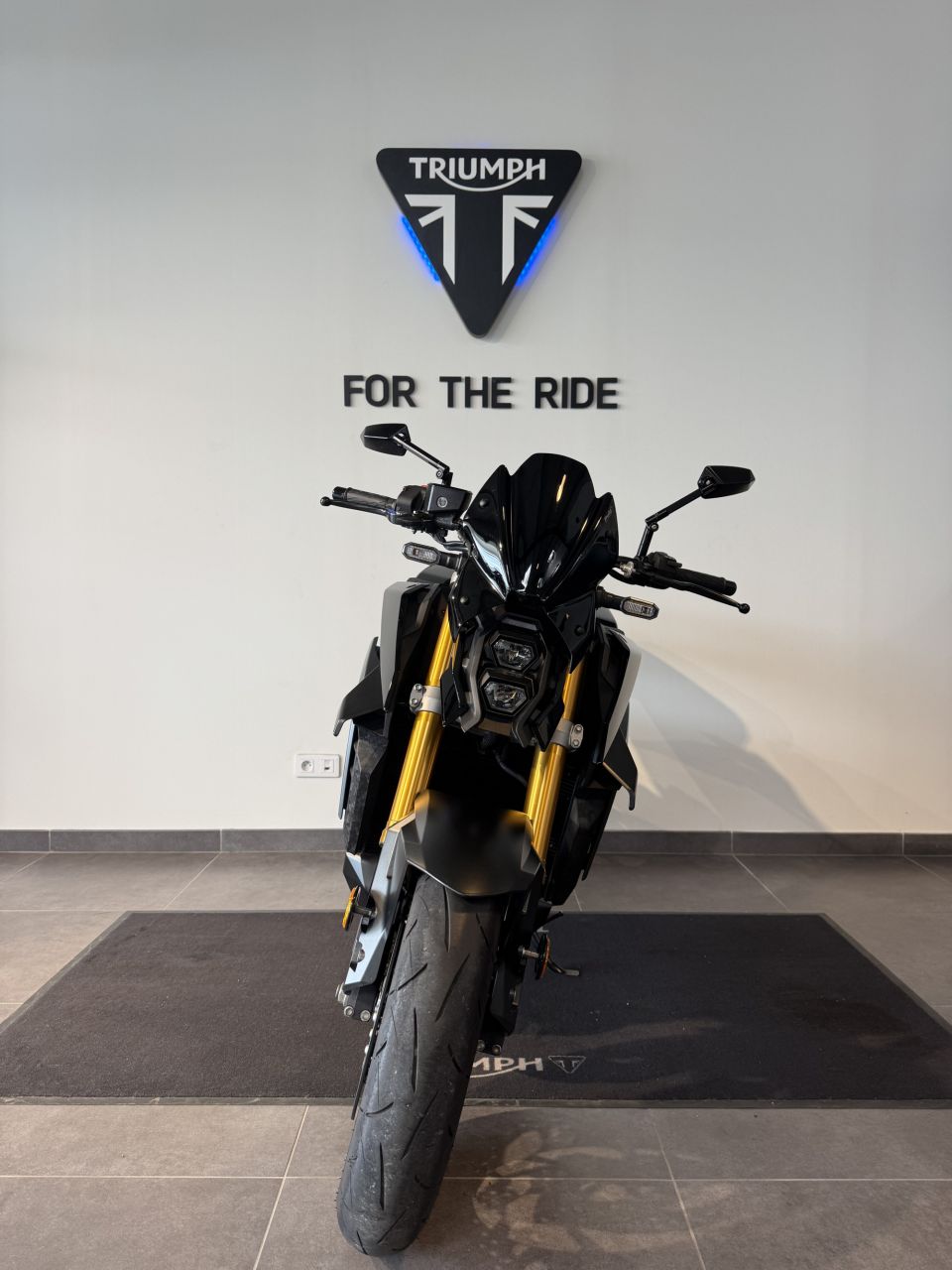 SUZUKI GSX-S 1000 ABS 4