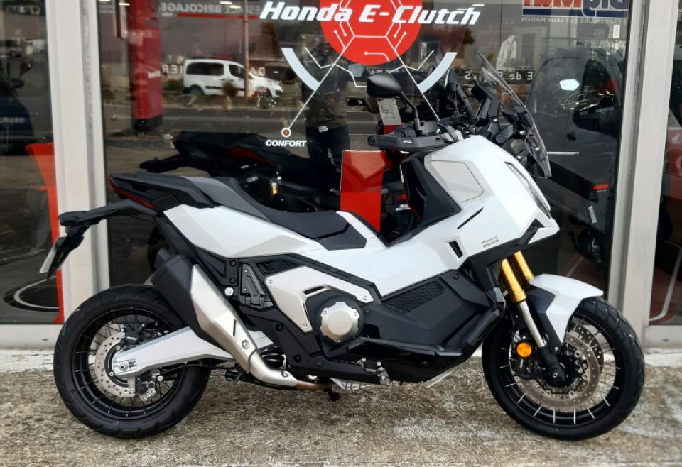 HONDA X-ADV 750 4