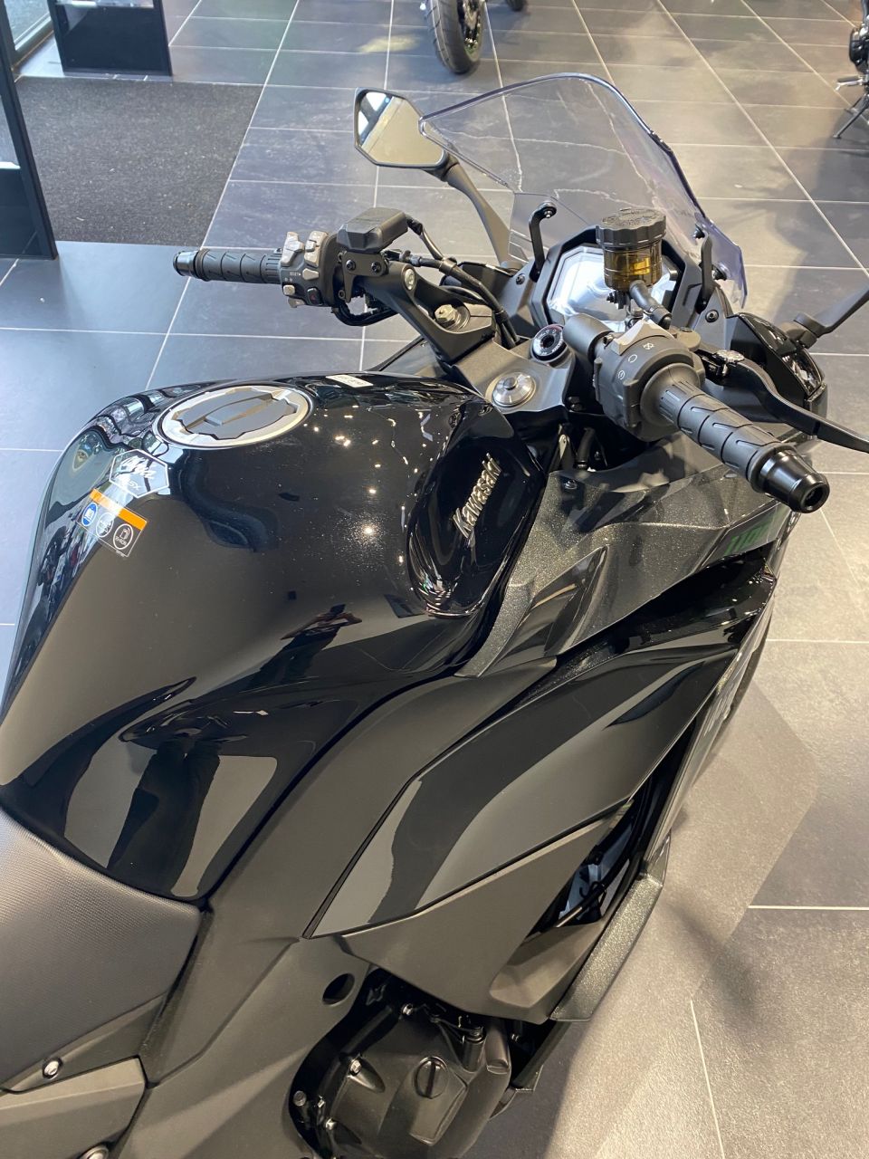 KAWASAKI NINJA 1100 SX 4