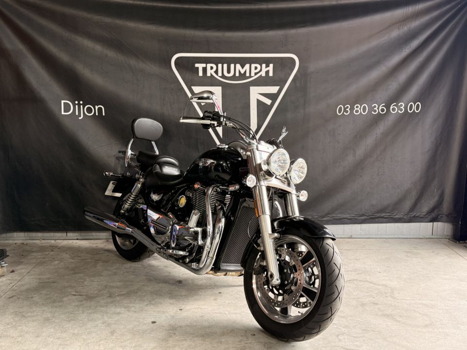 TRIUMPH Thunderbird 1700 Commander 4