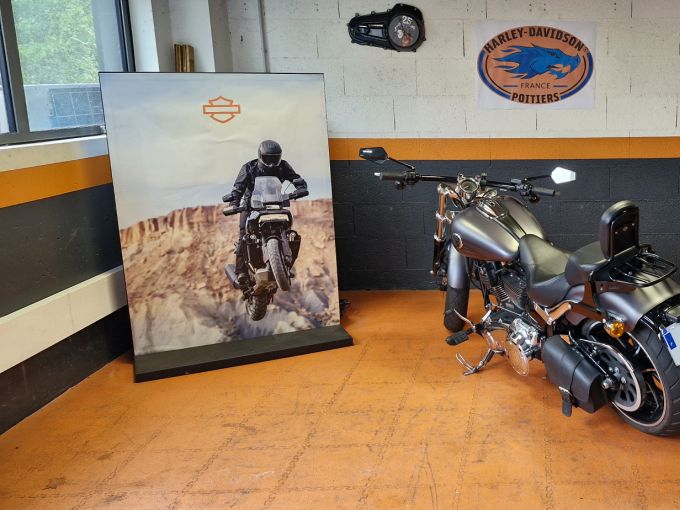 HARLEY-DAVIDSON SOFTAIL BREAKOUT 1690 4
