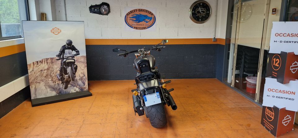 HARLEY-DAVIDSON SOFTAIL BREAKOUT 1690 4