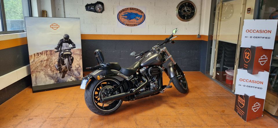 HARLEY-DAVIDSON SOFTAIL BREAKOUT 1690 4