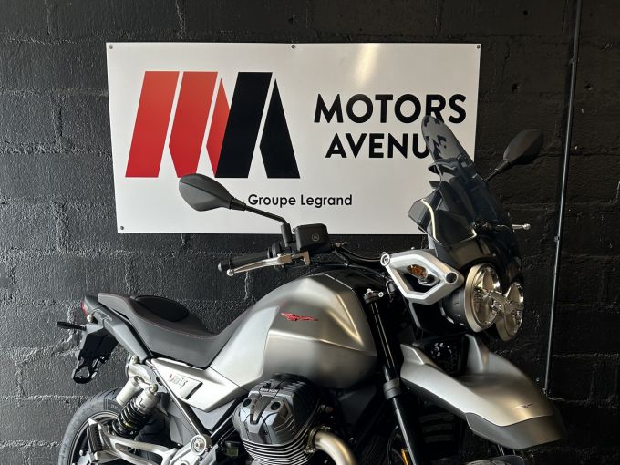 MOTO GUZZI V85 STRADA 4