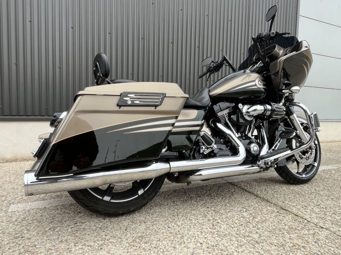 HARLEY-DAVIDSON TOURING ROAD GLIDE 1800 CVO 4